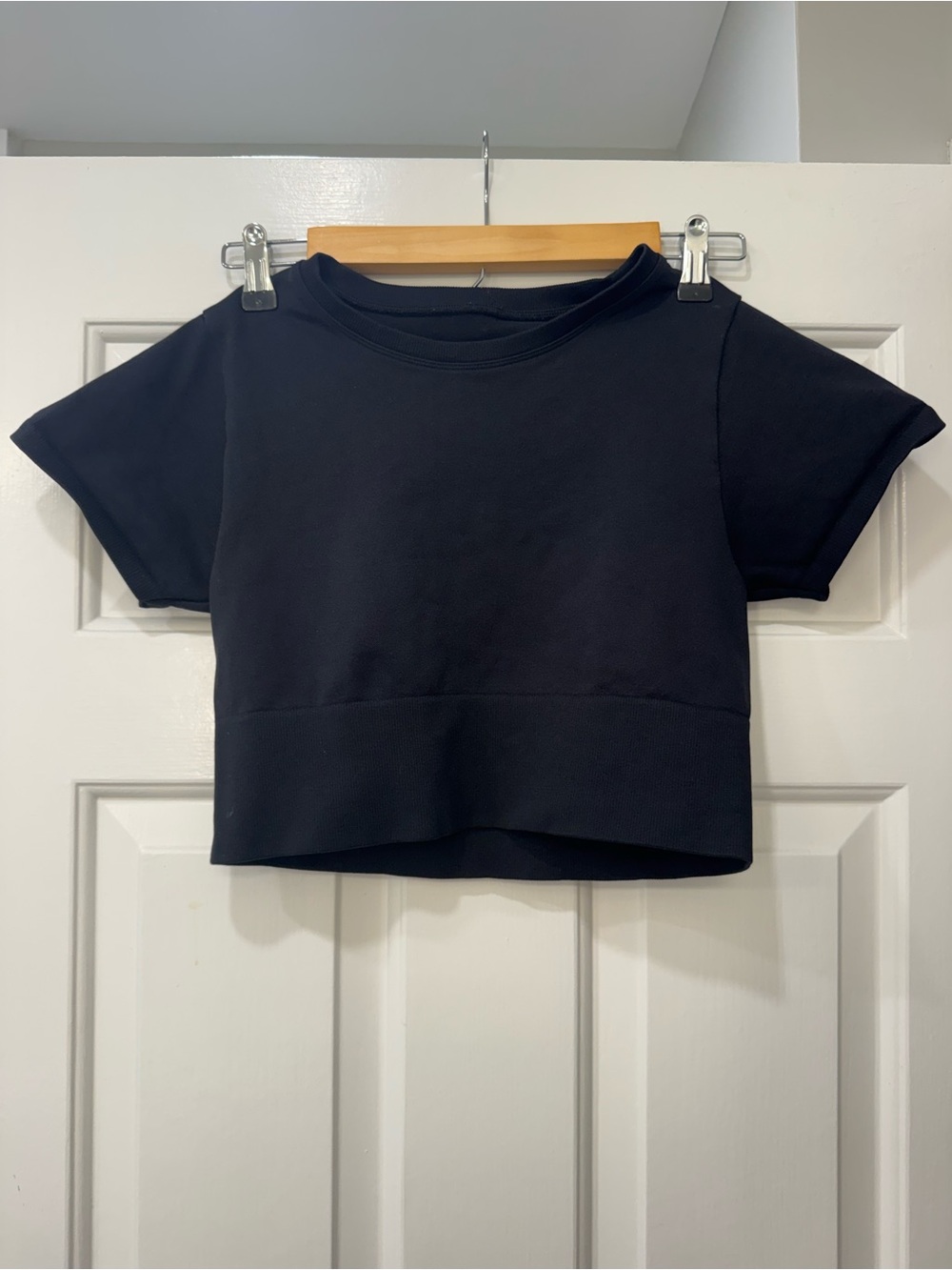 aerie Black Cropped Crewneck Tee